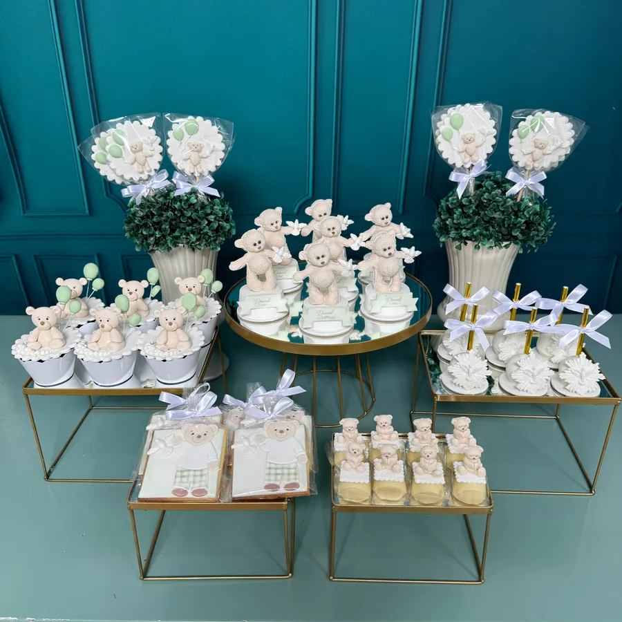 Mesa de doces personalizada da Duetto, em Goiânia